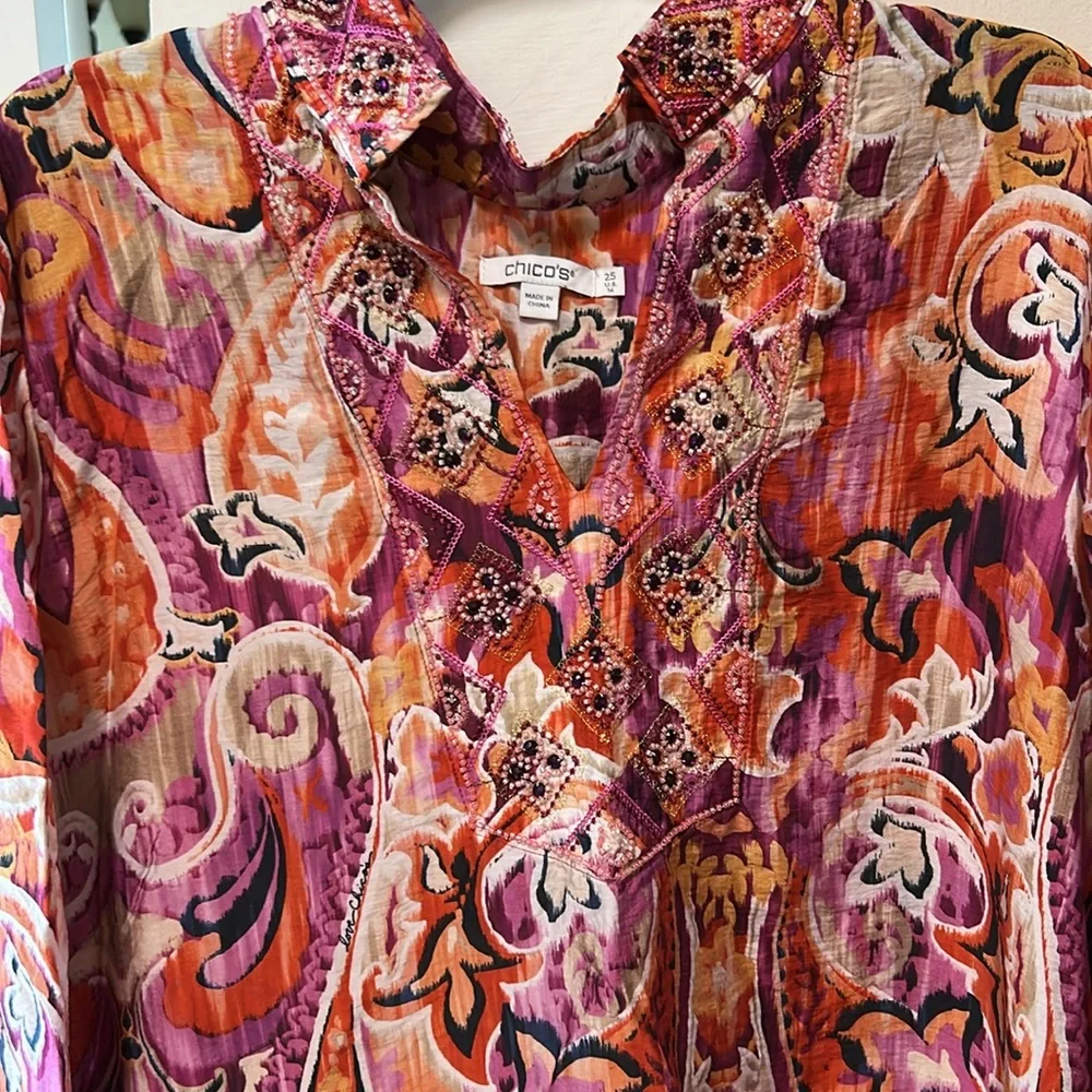 Chico's Watercolor Stunning lightweight tunic - Picture 10 of 16